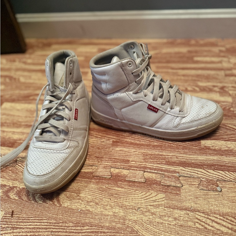 Levi's Men's Light Gray High-Top Sneakers